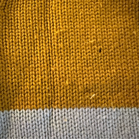 ⭐️ Vintage Small Turtleneck Zip Sweater - Picture 9 of 16